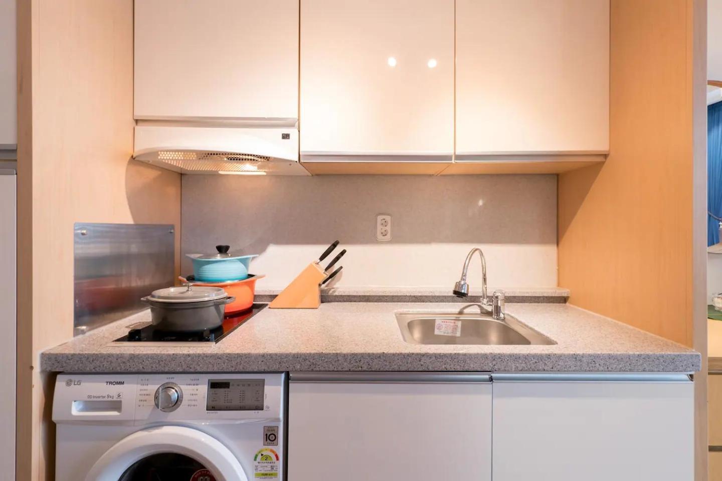 Oasis Hongdae View Guest house Seoul