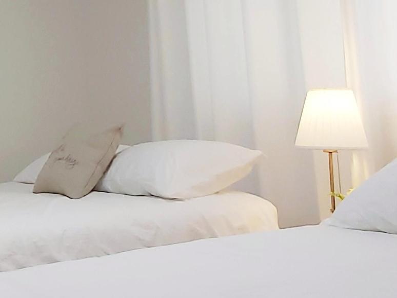 Hue 무료픽업 6명 퀸3 넓은거실 Apartment