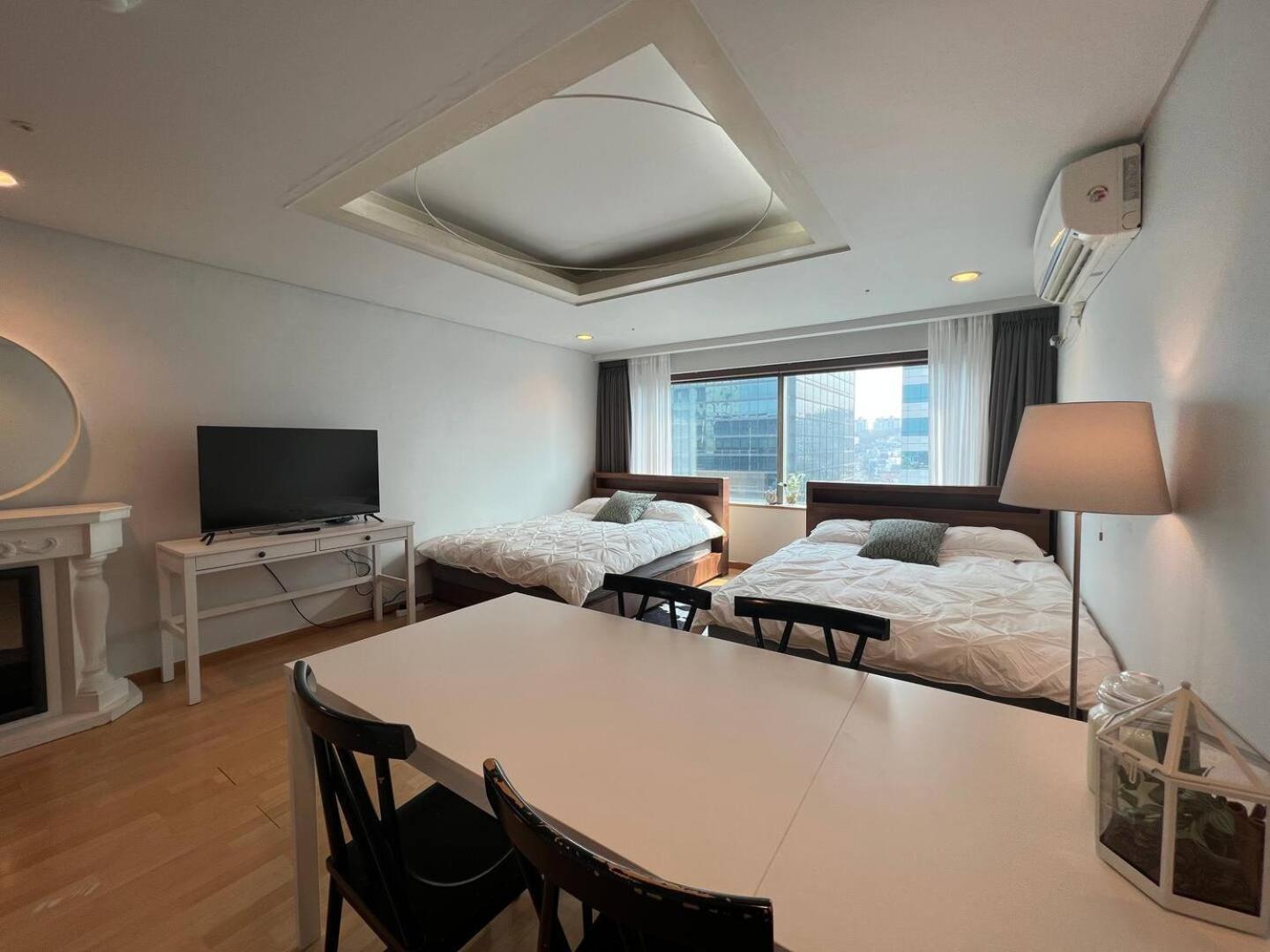 Oasis Hongdae View *