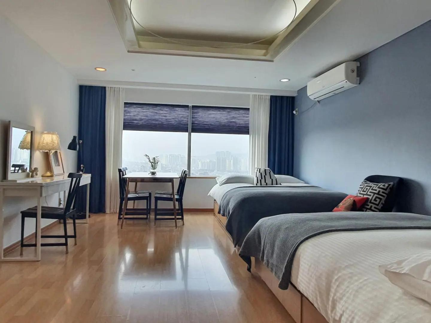 Oasis Hongdae View Guest house *