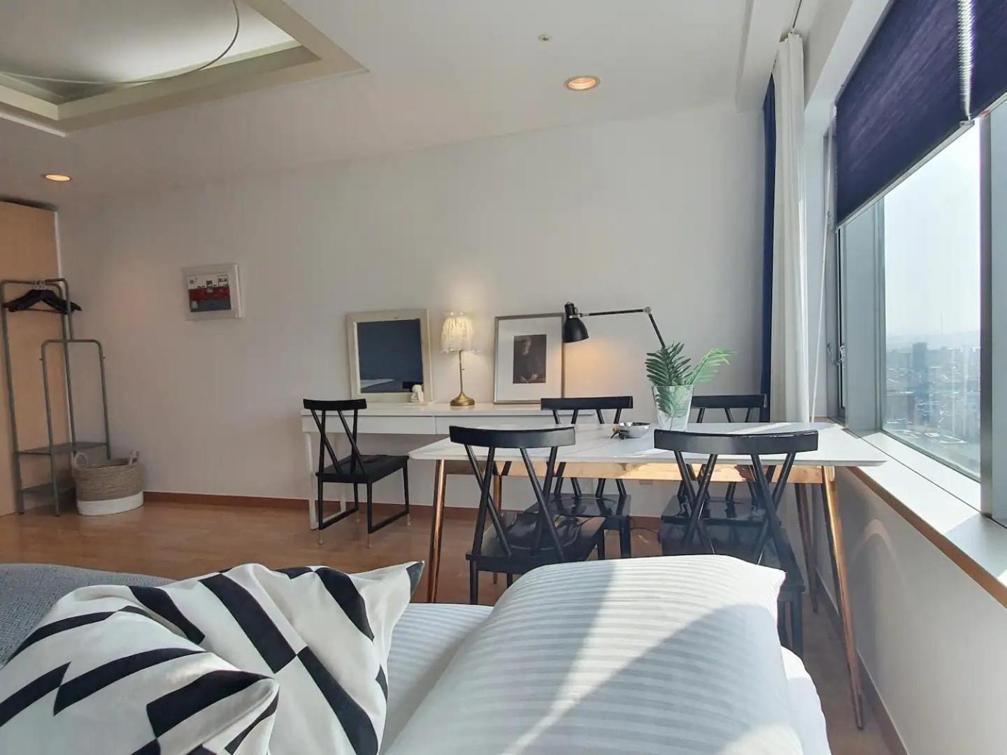 Oasis Hongdae View Guest house *