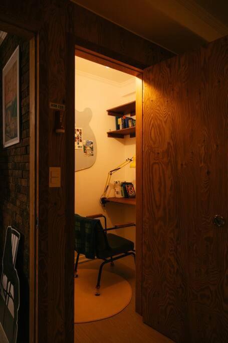 Apartment Artistic Inspiration 2br #local #rest #private Onmoda