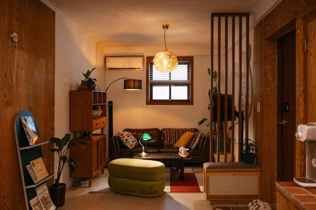 Apartment Artistic Inspiration 2br #local #rest #private Onmoda Seoul