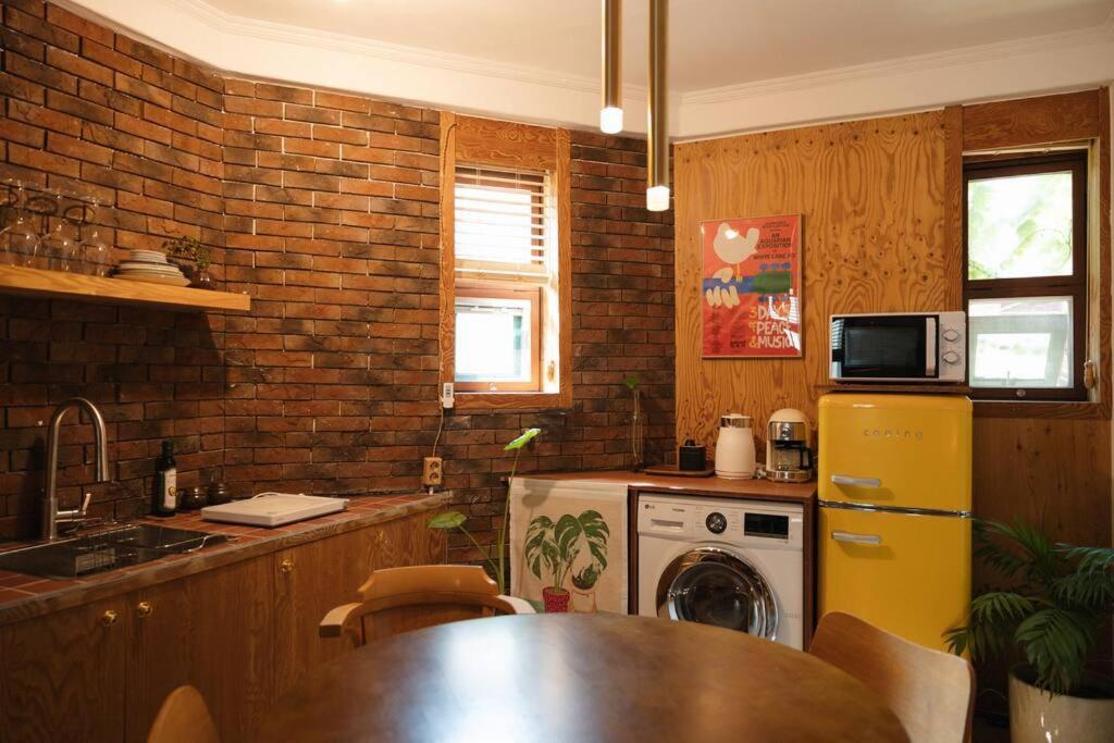 Apartment Artistic Inspiration 2br #local #rest #private Onmoda Seoul