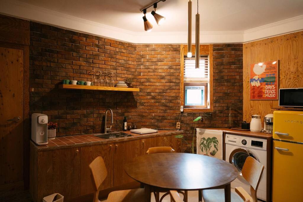 Artistic Inspiration 2br #local #rest #private Onmoda Seoul