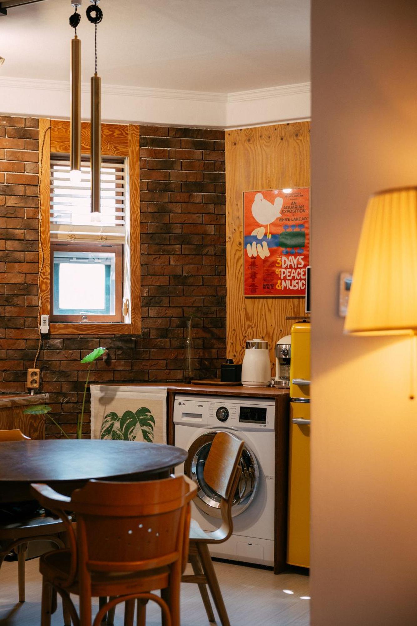 Apartment Artistic Inspiration 2br #local #rest #private Onmoda *