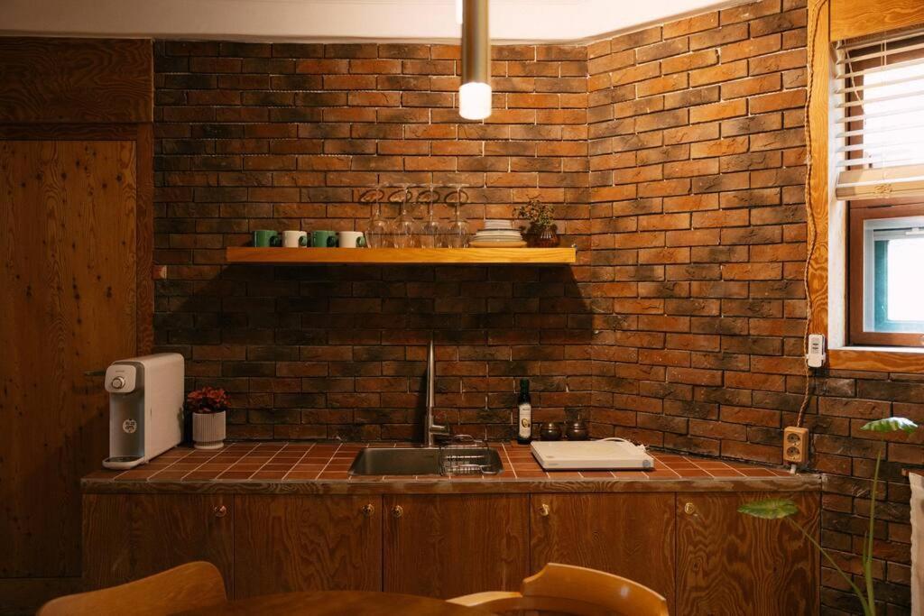 Apartment Artistic Inspiration 2br #local #rest #private Onmoda Seoul