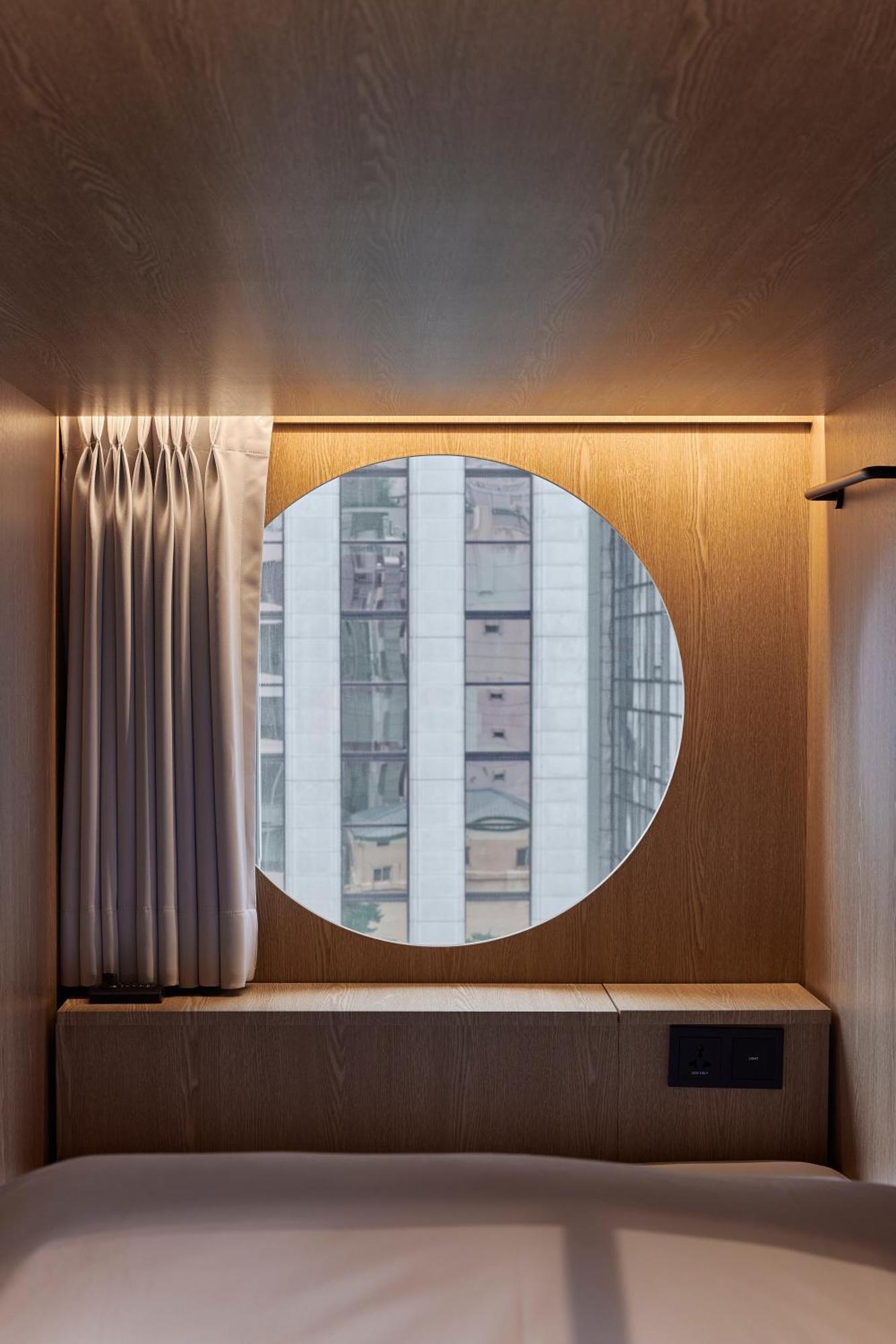 Drip&drop, Myeongdong Capsule hotel Seoul