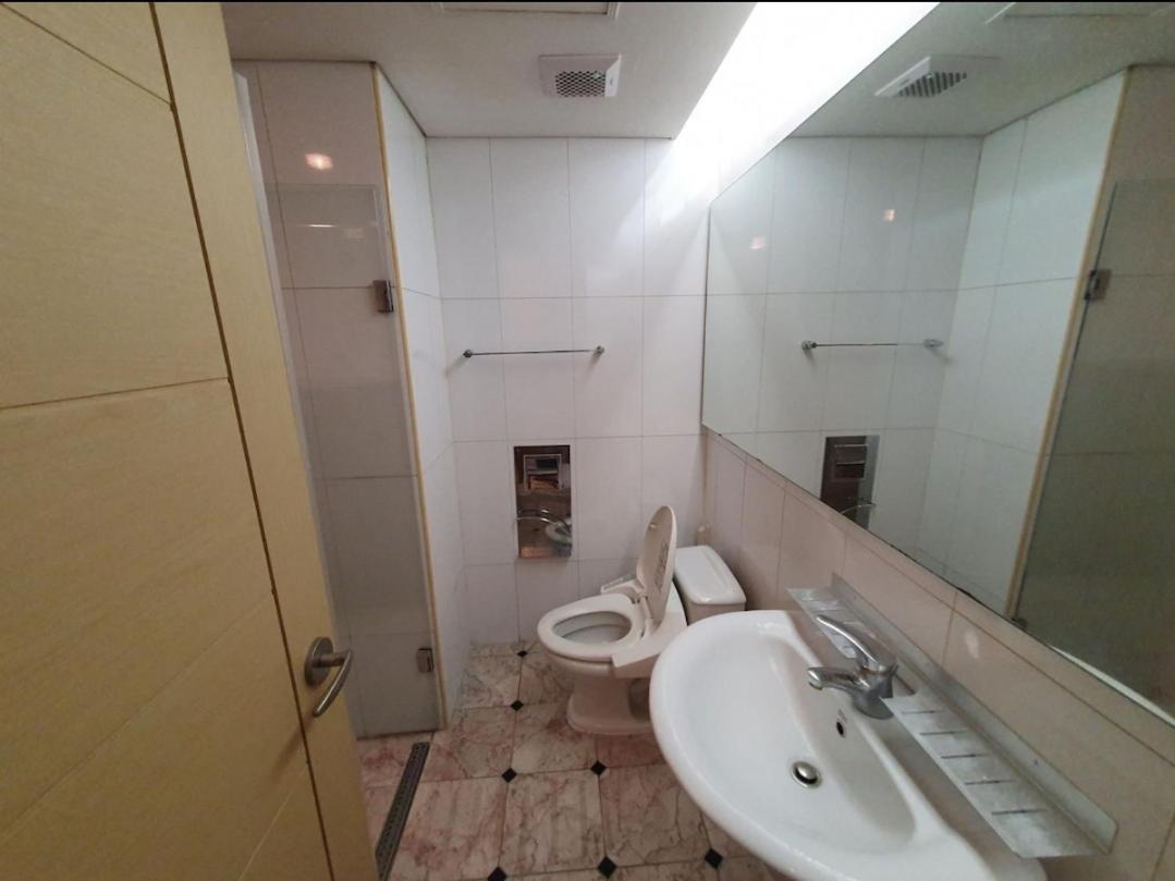 2 Queen Beds, 5 Min Walk From Gangnam St, Spacious House, Convenience Store Seoul