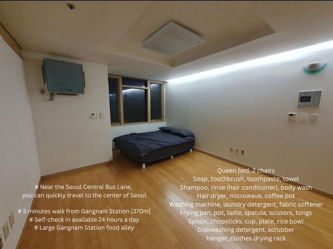 Apartment 2 Queen Beds, 5 Min Walk From Gangnam St, Spacious House, Convenience Store *