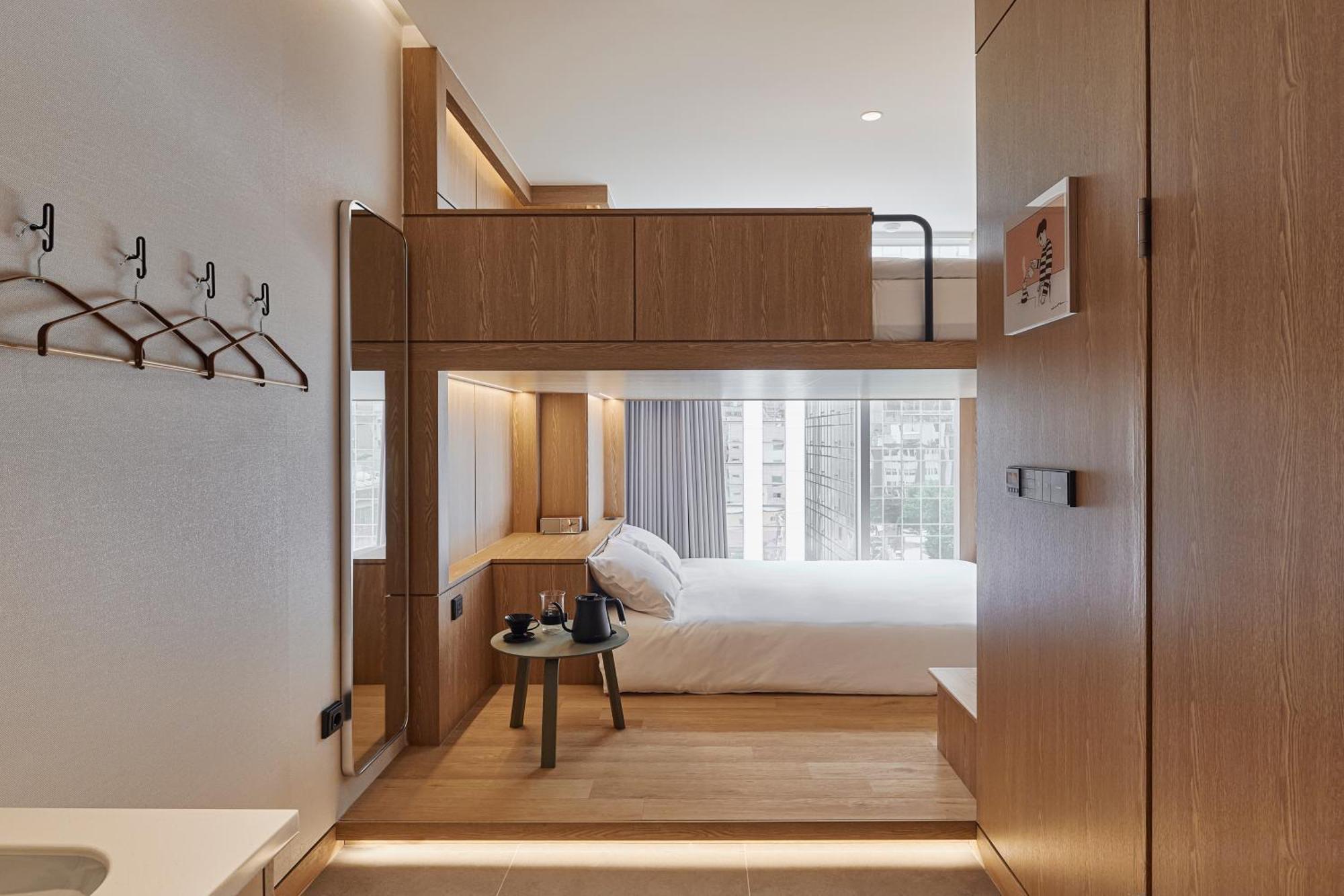 Capsule hotel Drip&drop, Myeongdong *