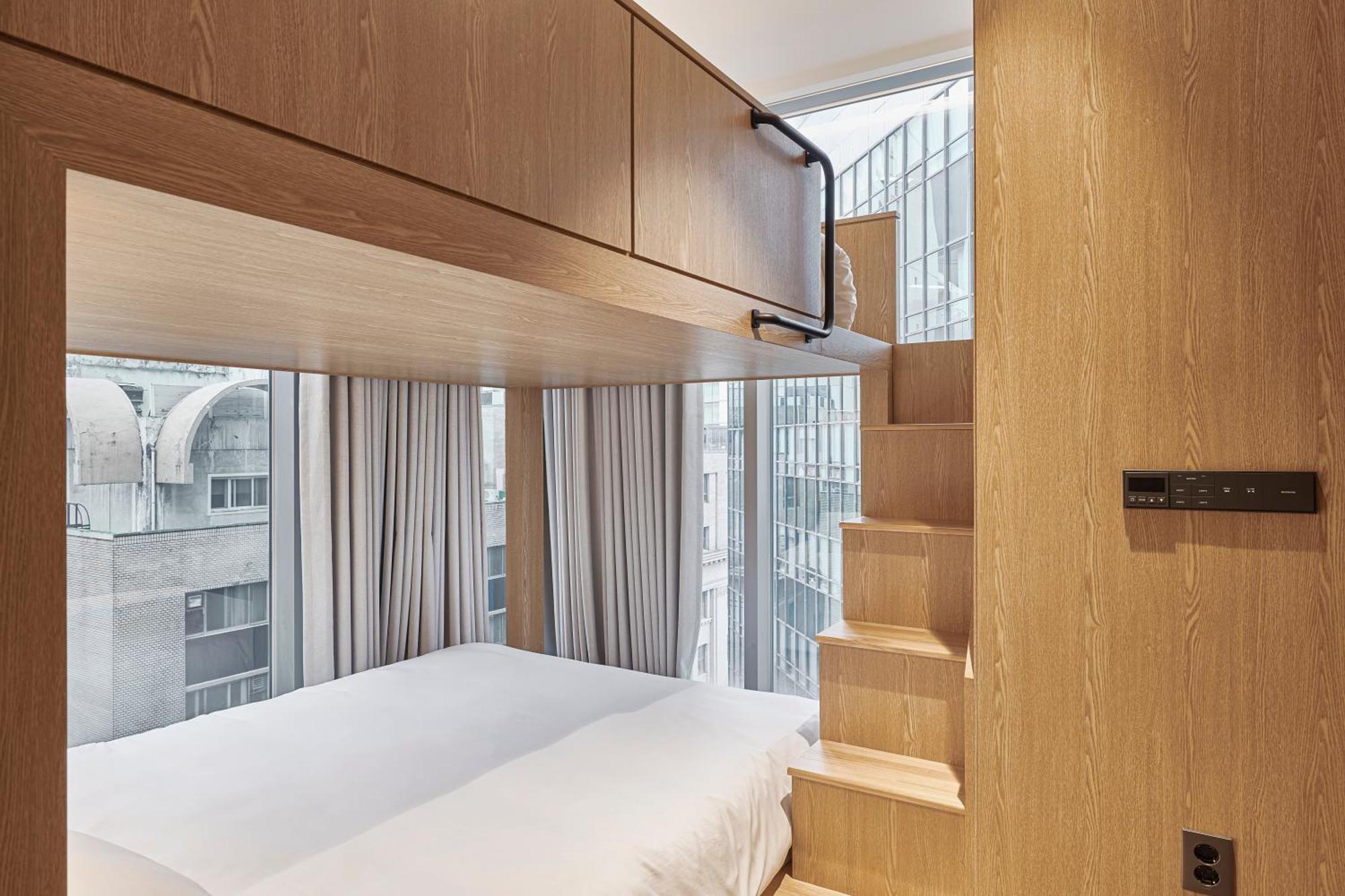 Drip&drop, Myeongdong Capsule hotel Seoul