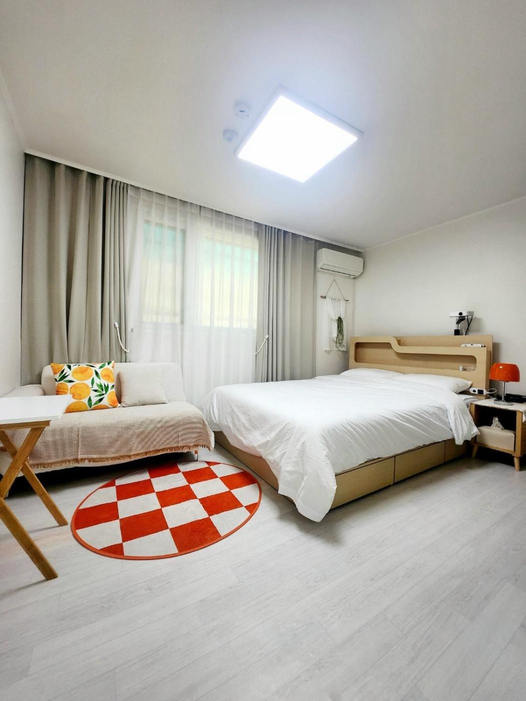 Yeonny House