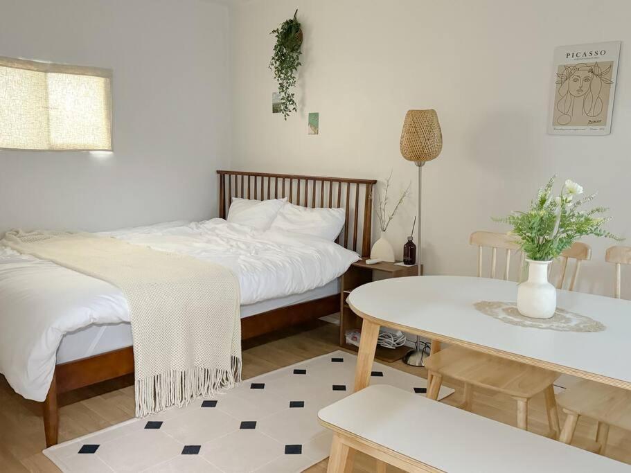 #yudarly #hongdaesinchon5min #3rooms #3beds Apartment Seoul