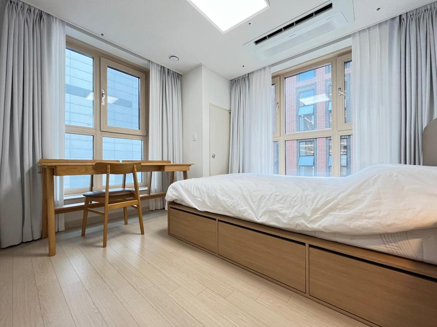 Seonneung Station Beautiful 2room *