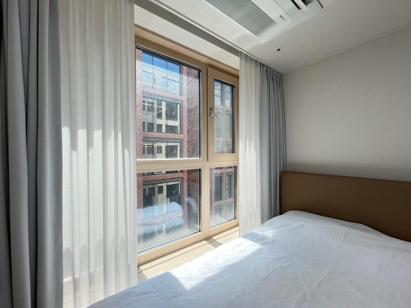 Seonneung Station Beautiful 2room *