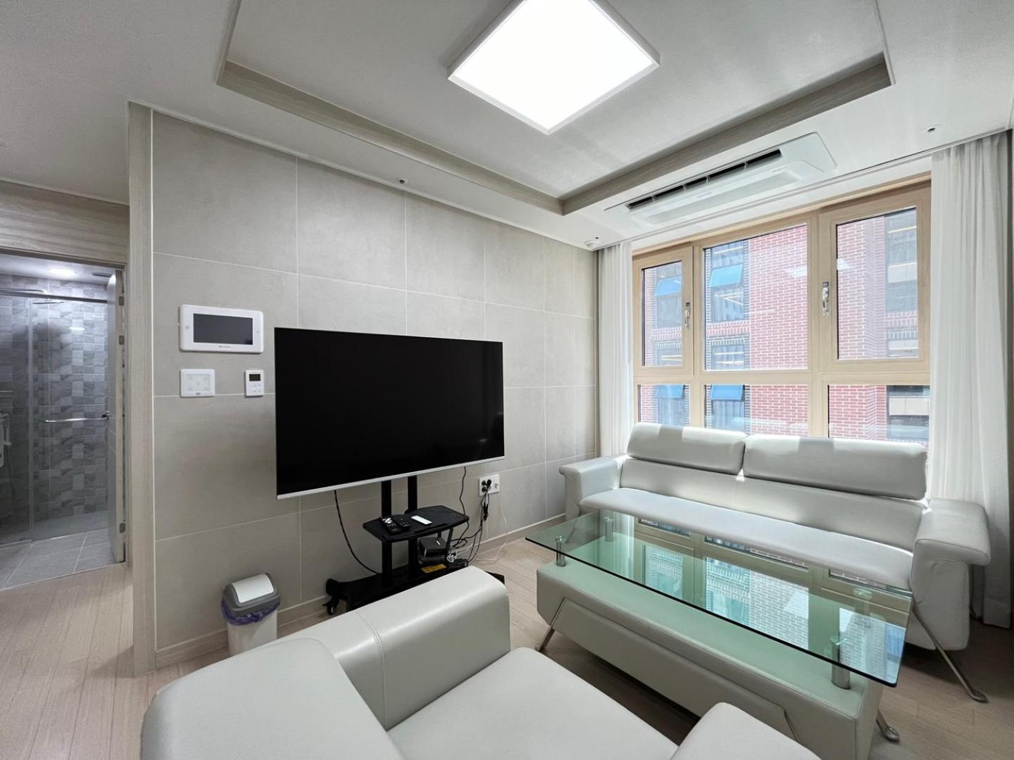 Seonneung Station Beautiful 2room *