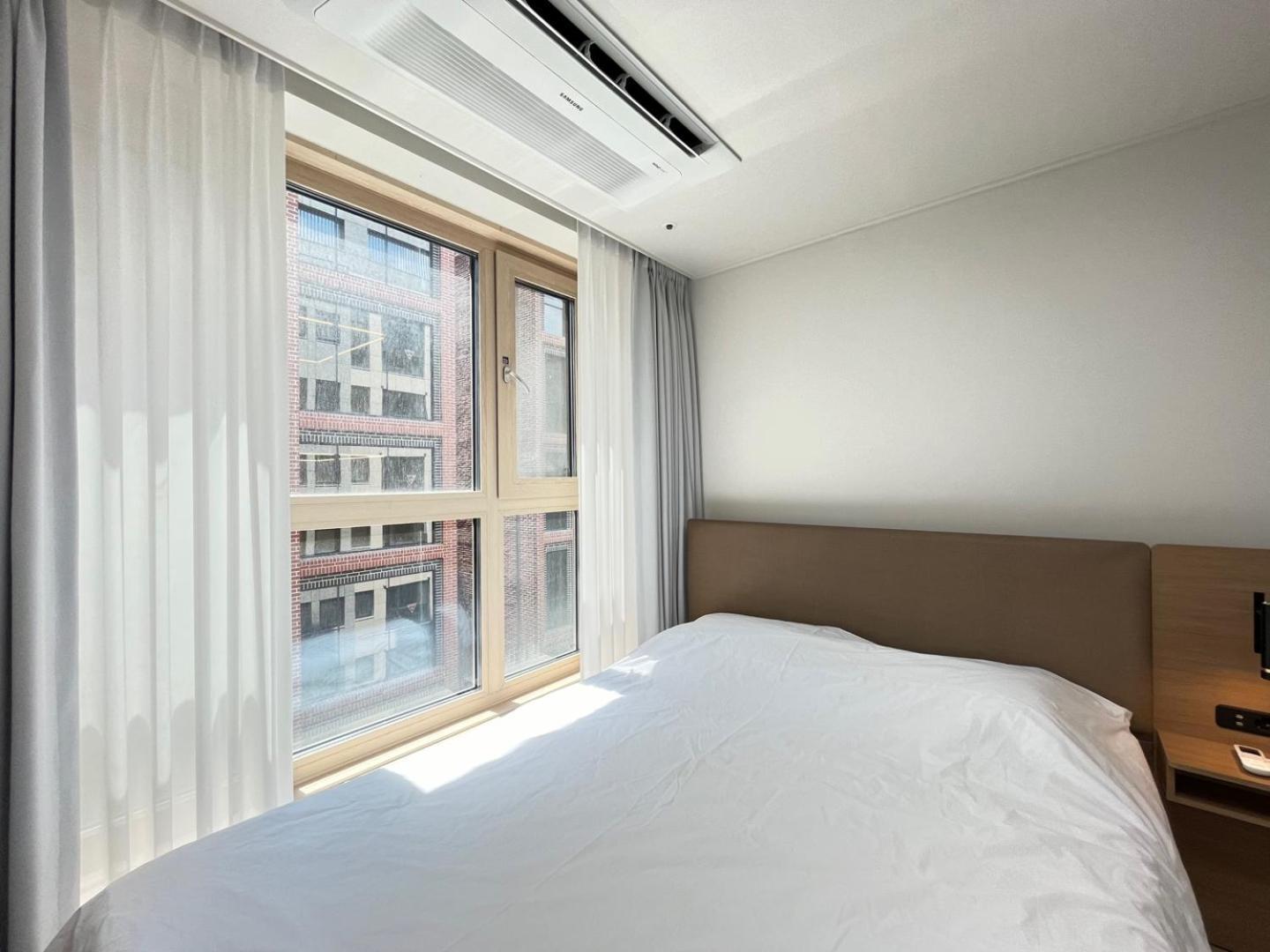Seonneung Station Beautiful 2room Apartment