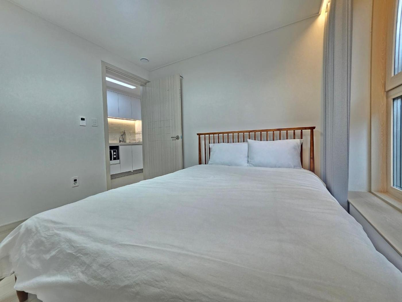 Seonneung Station Beautiful 2room