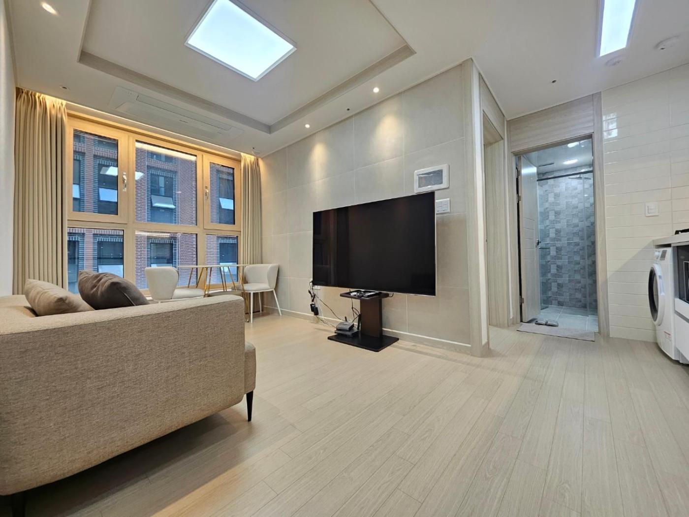 Seonneung Station Beautiful 2room Apartment *