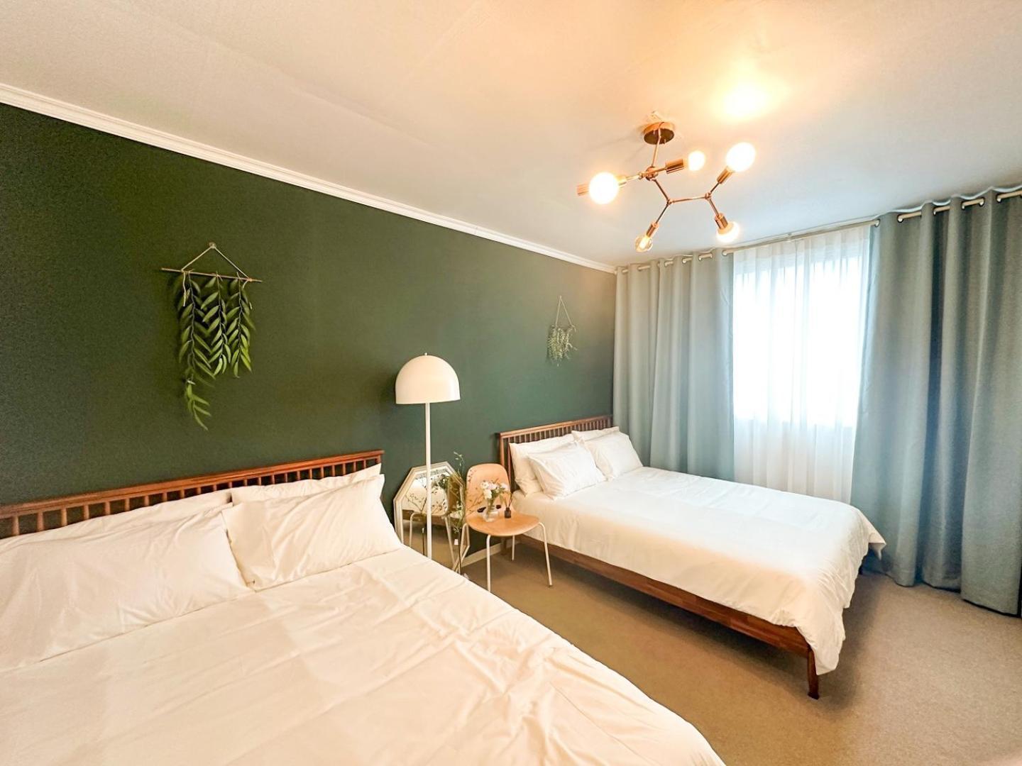 Rock 樂 2 3 Beds 3 Min From Ewha Univ Stn * Seoul