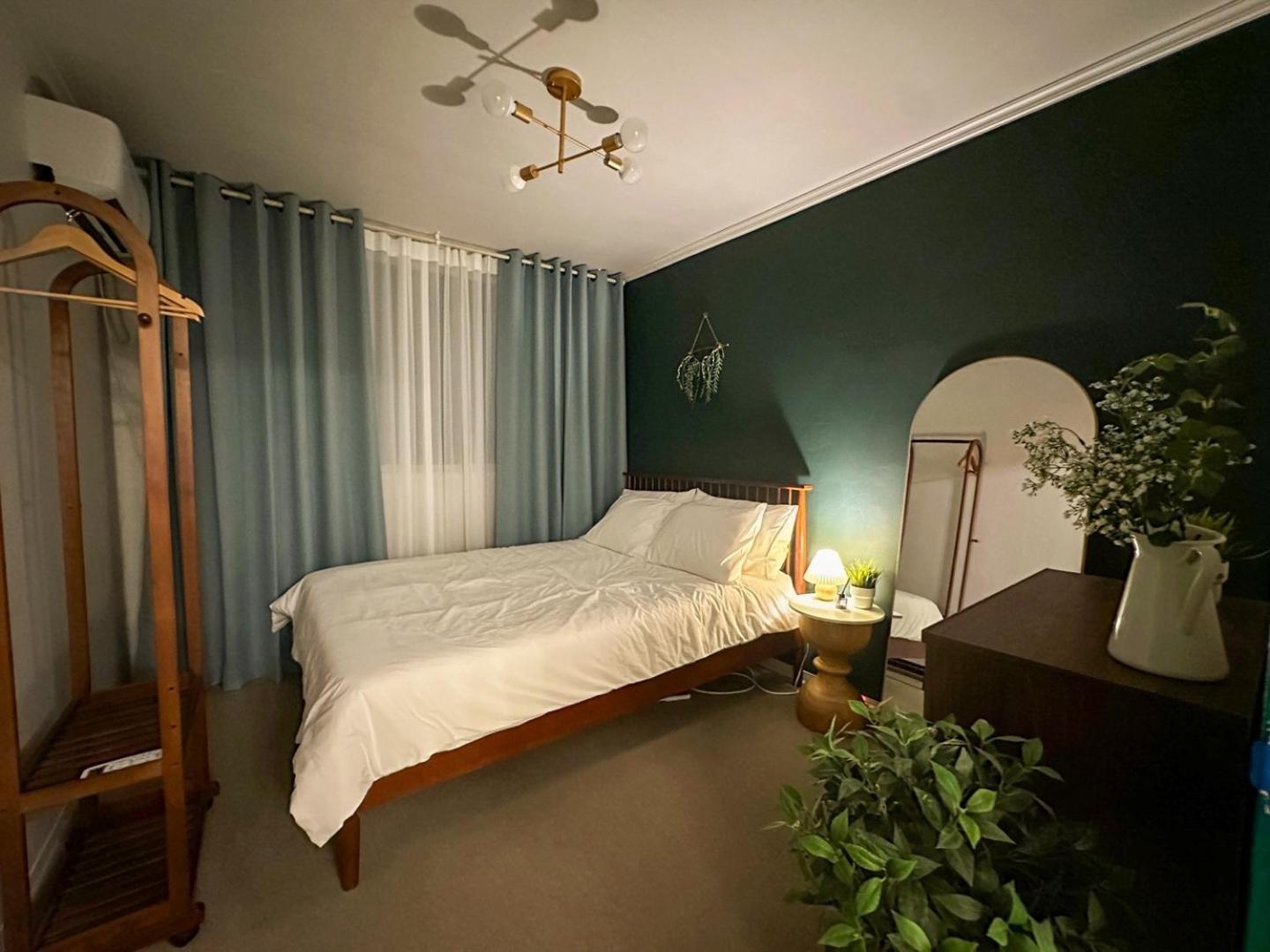 Rock 樂 2 3 Beds 3 Min From Ewha Univ Stn * Seoul