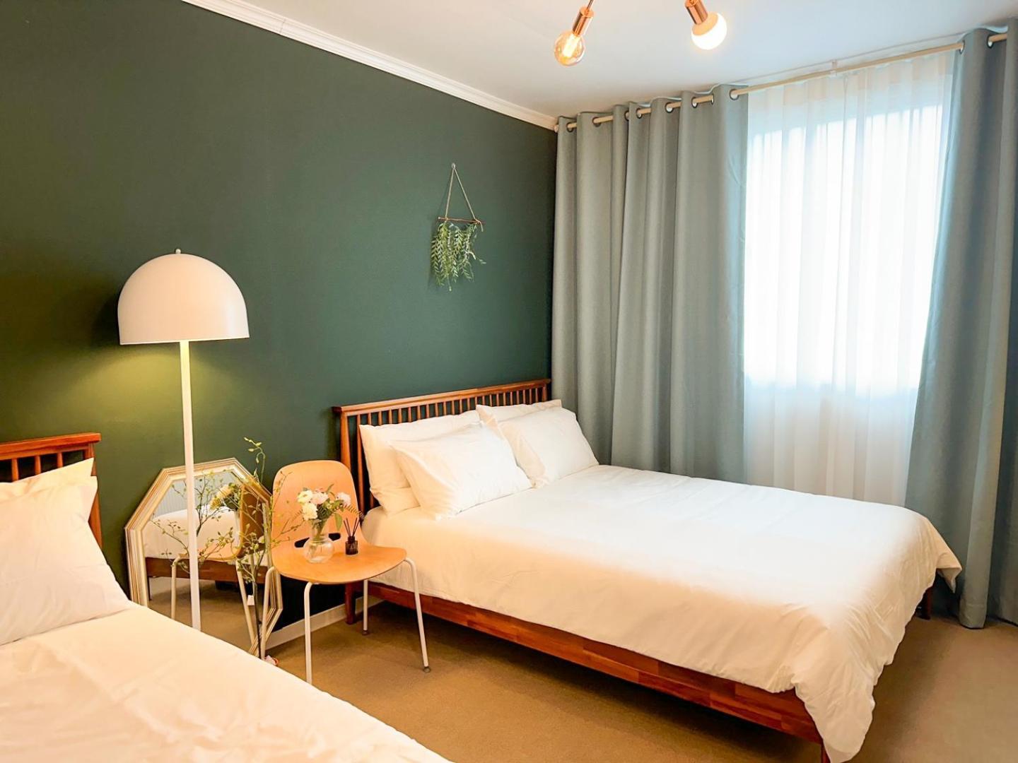 Rock 樂 2 3 Beds 3 Min From Ewha Univ Stn Seoul