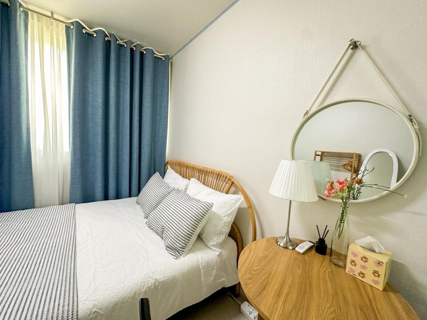 Rock 樂 2 3 Beds 3 Min From Ewha Univ Stn Apartment