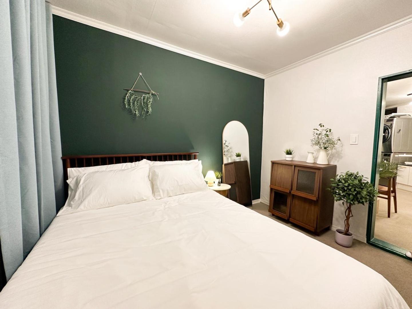 Rock 樂 2 3 Beds 3 Min From Ewha Univ Stn *