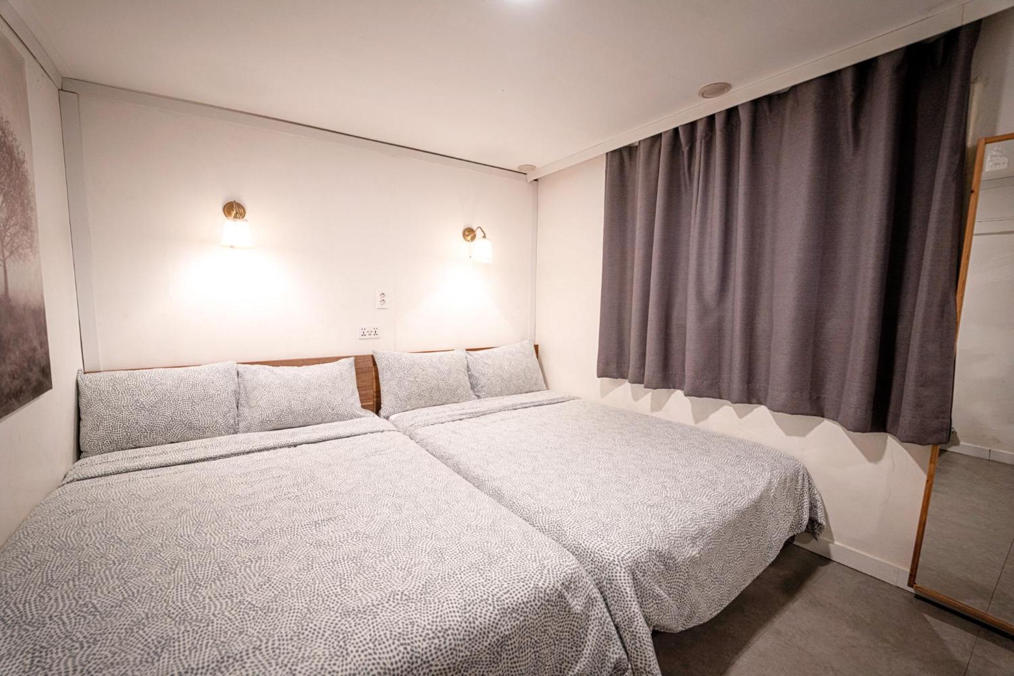 Mansion Guest house *