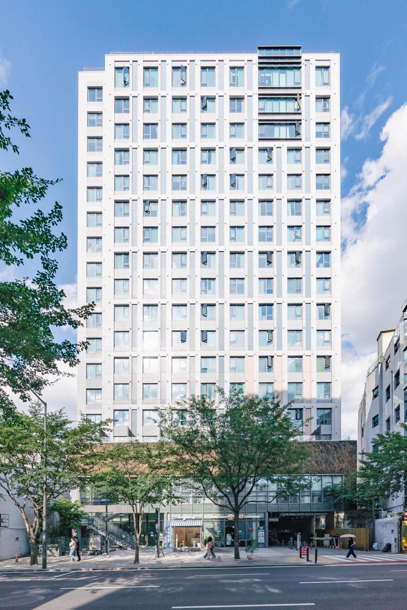 Centralviewsuite Residence, Myeong-dong Apartment