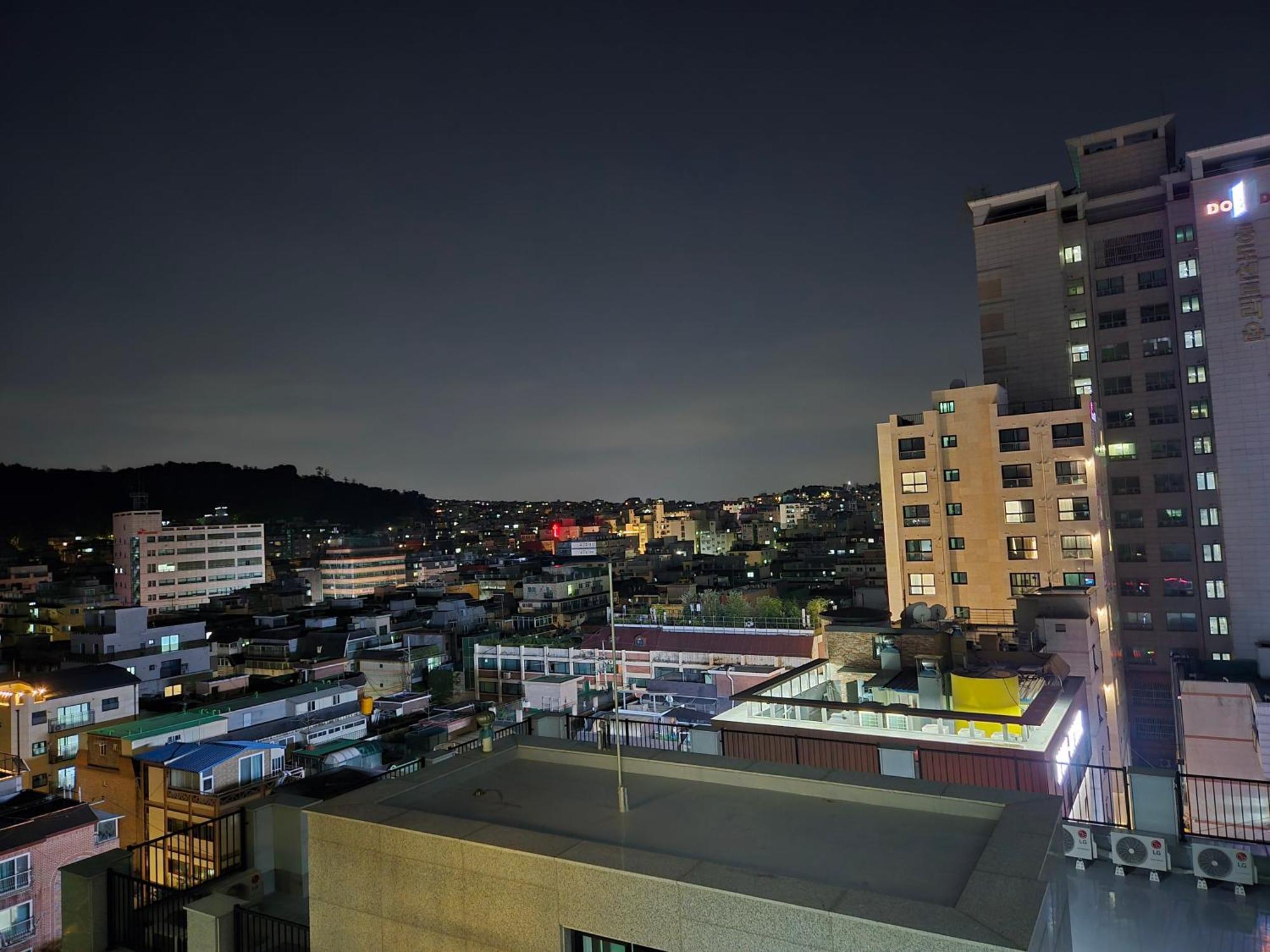 Gamseong House #gimpo Airport 10 Min #hwagok Station #netflix #beamprojet #niceview Apartment *