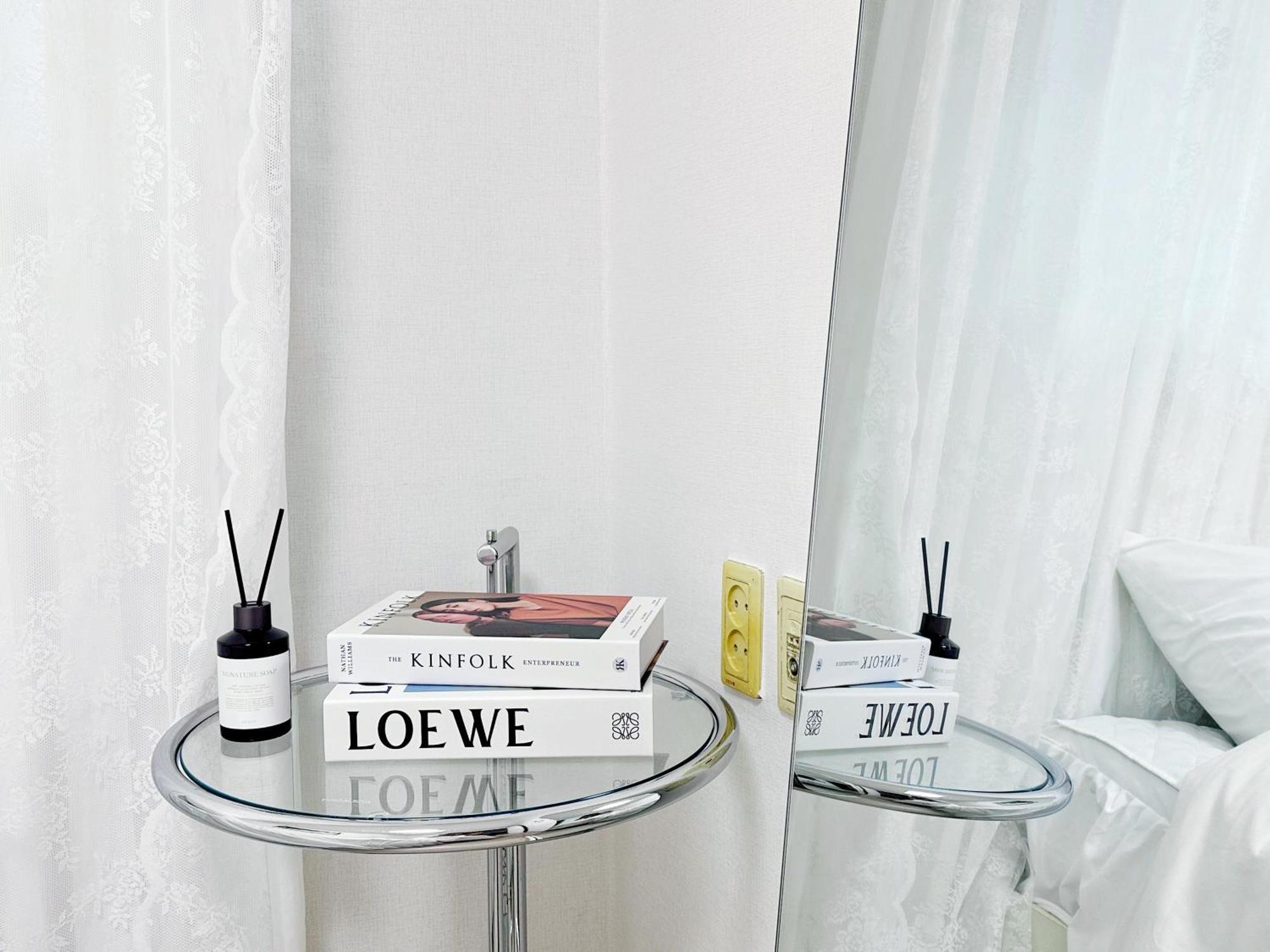 Sun&smile - 20min To Gangnam, 30mins To Hongdae, 2 Bedroom, Max 7pax *