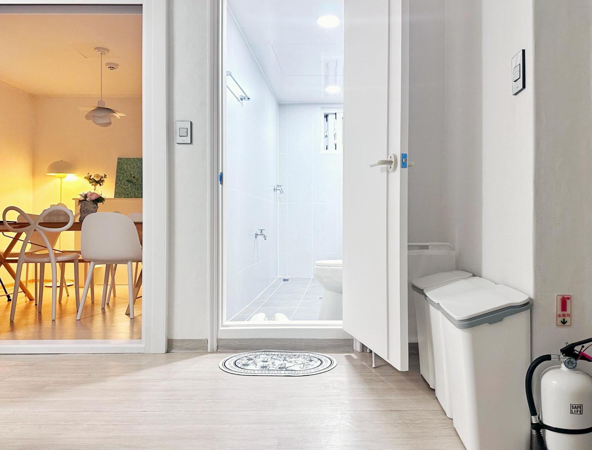 Sun&smile - 20min To Gangnam, 30mins To Hongdae, 2 Bedroom, Max 7pax Pangsapuri