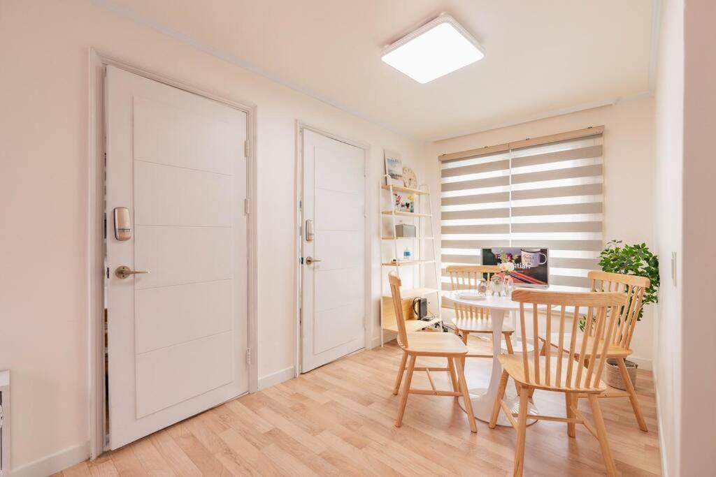 Villa House For Large Families, Metro 2min, #security *