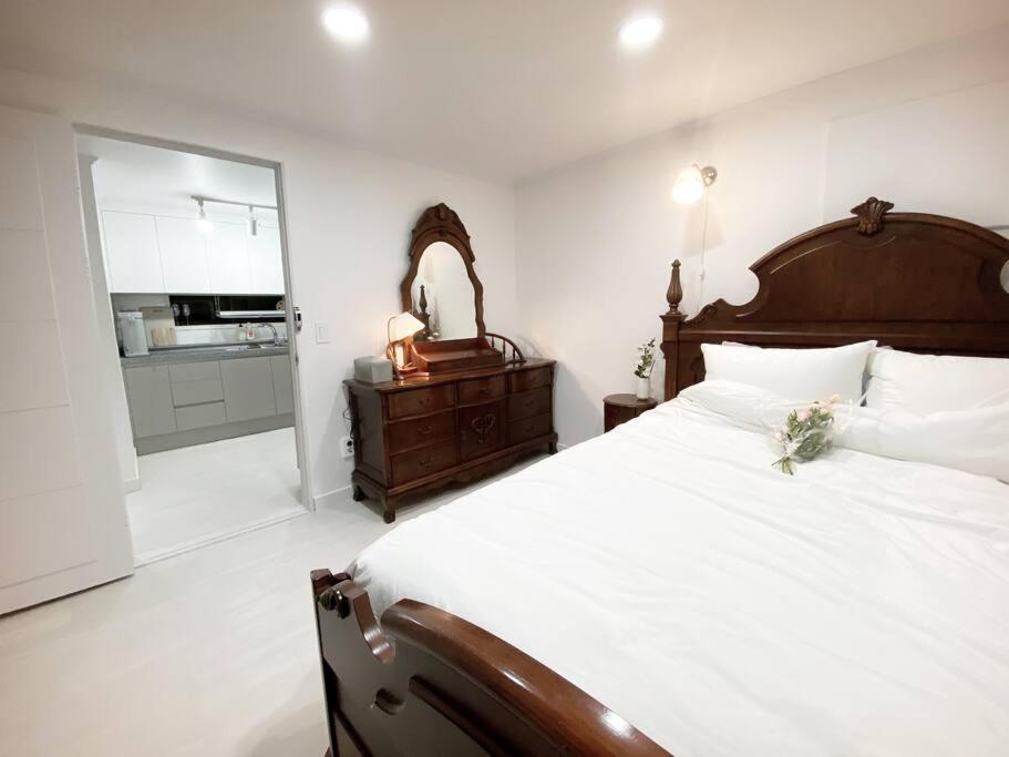 House For Large Families, Metro 2min, #security * Seoul