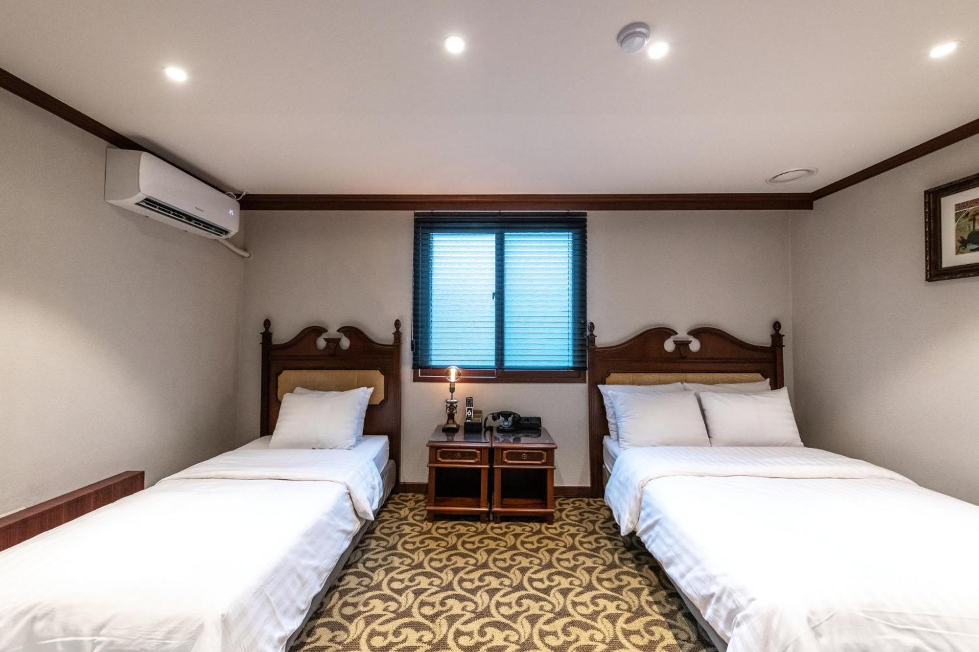New Cheonji Hotel