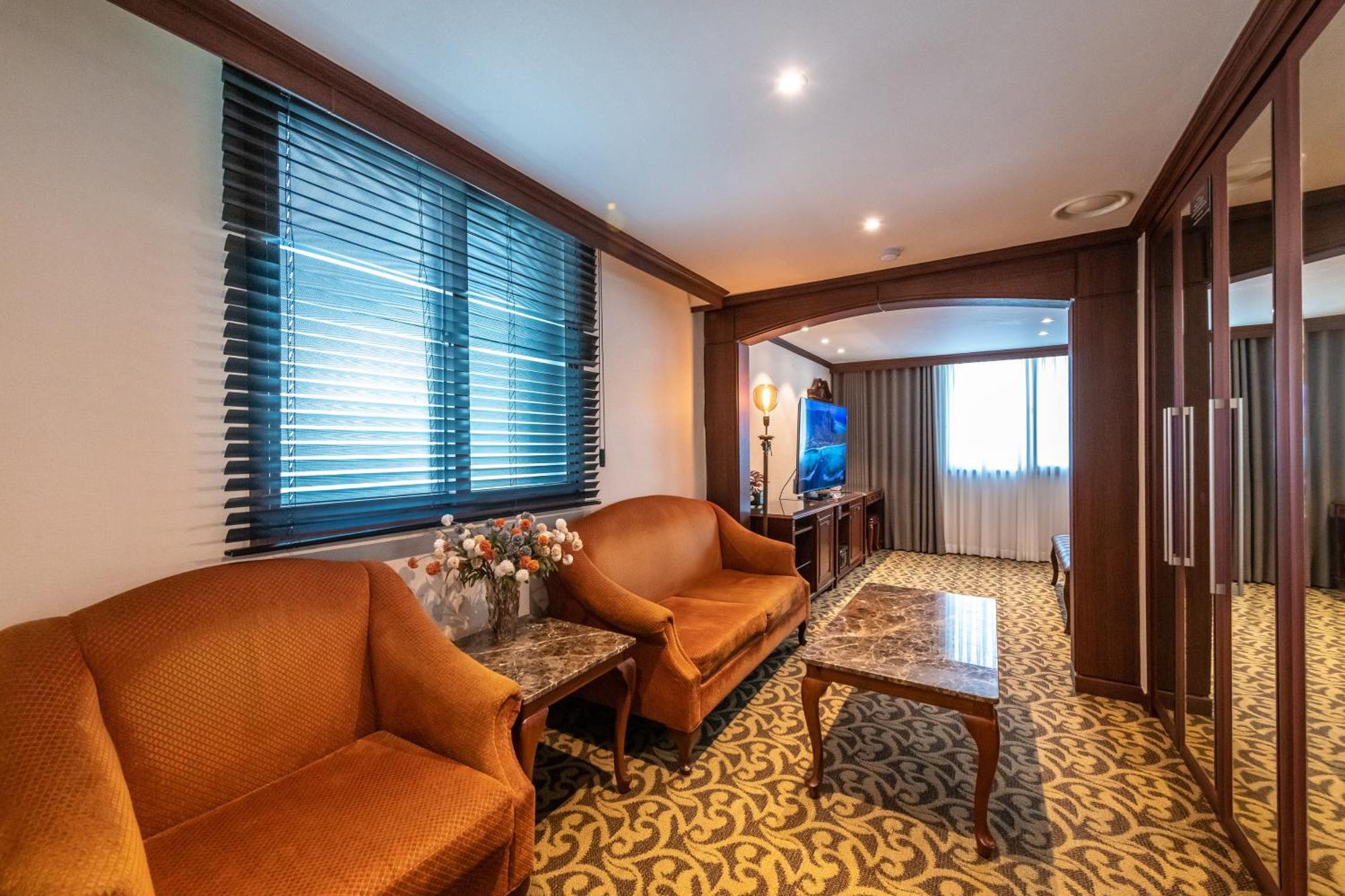 New Cheonji Hotel