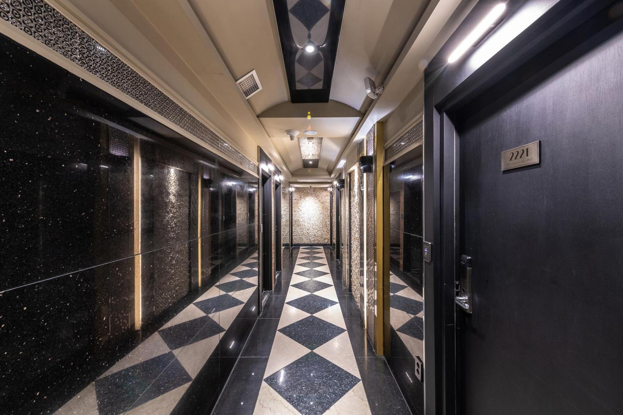 Hotel New Cheonji 3*