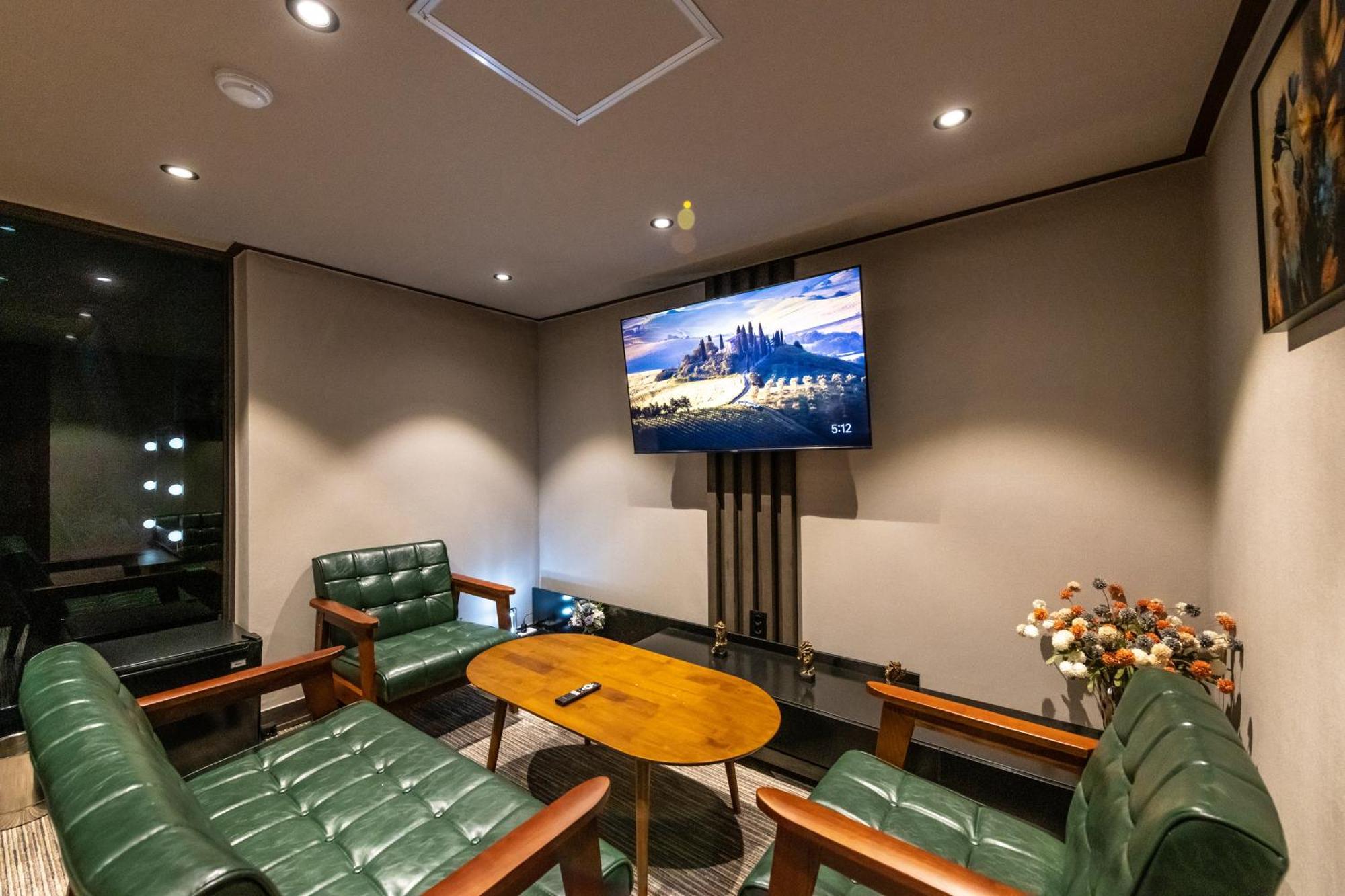 New Cheonji Hotel Seoul