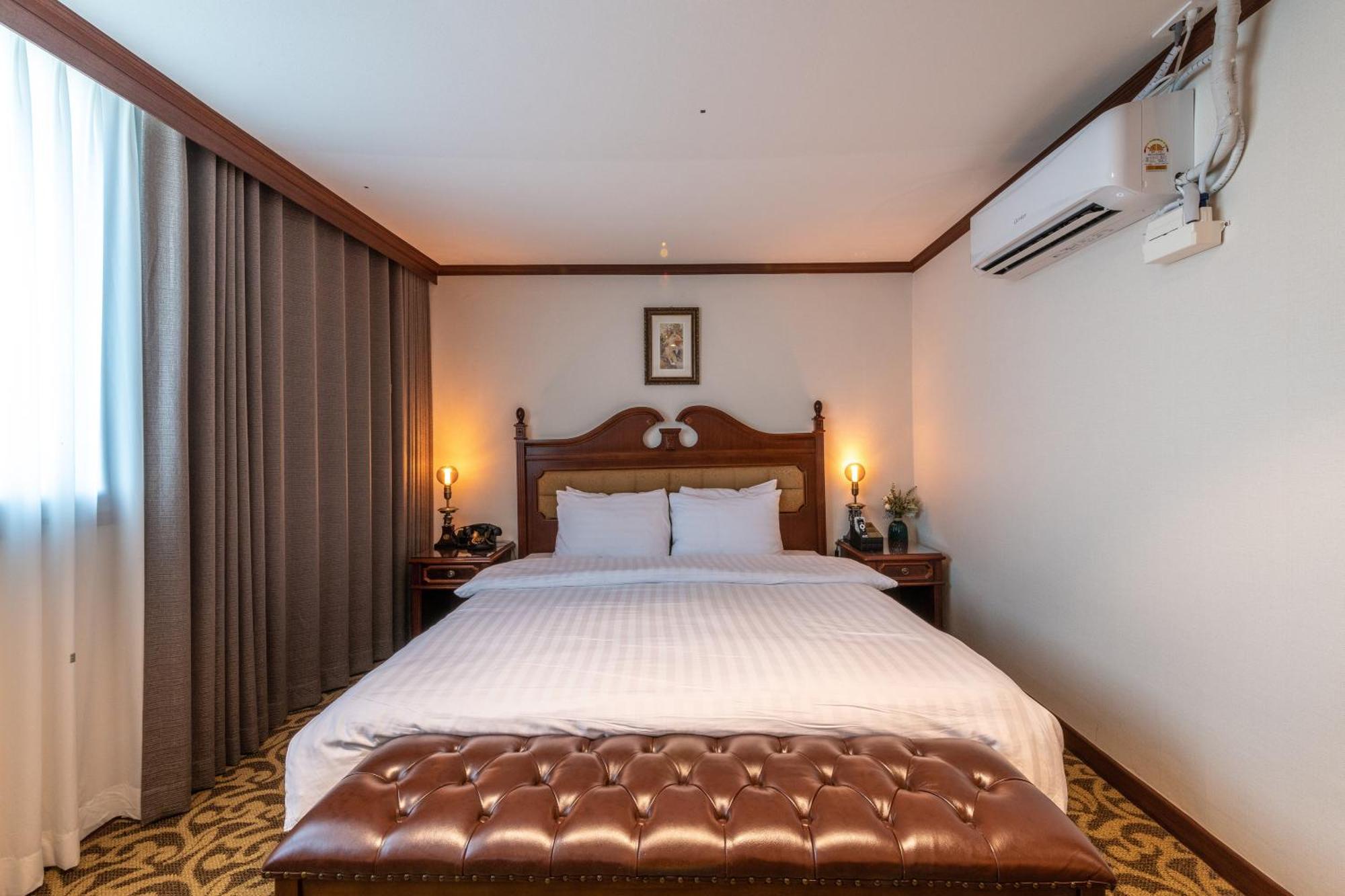 New Cheonji 3* Seoul