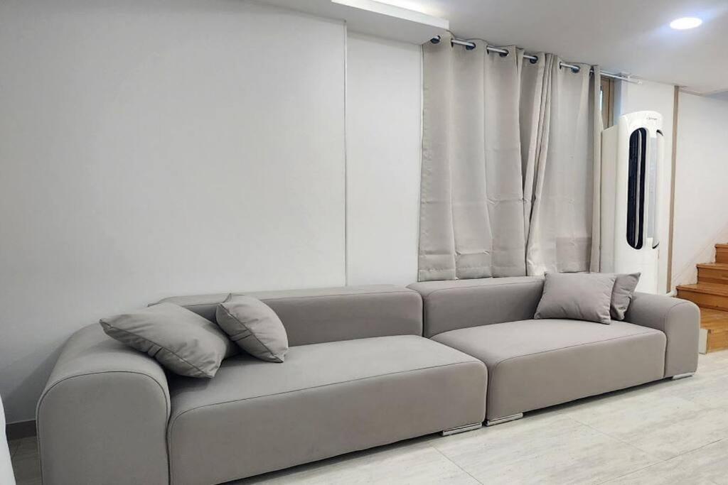 C5 White Linen House * Seoul