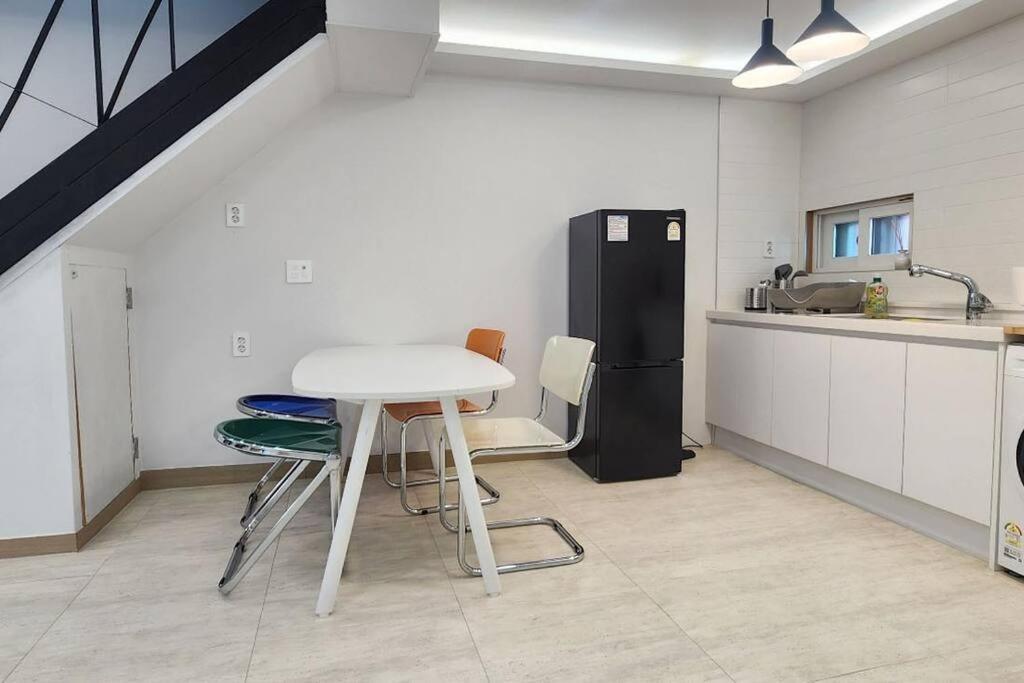 C5 White Linen House * Seoul