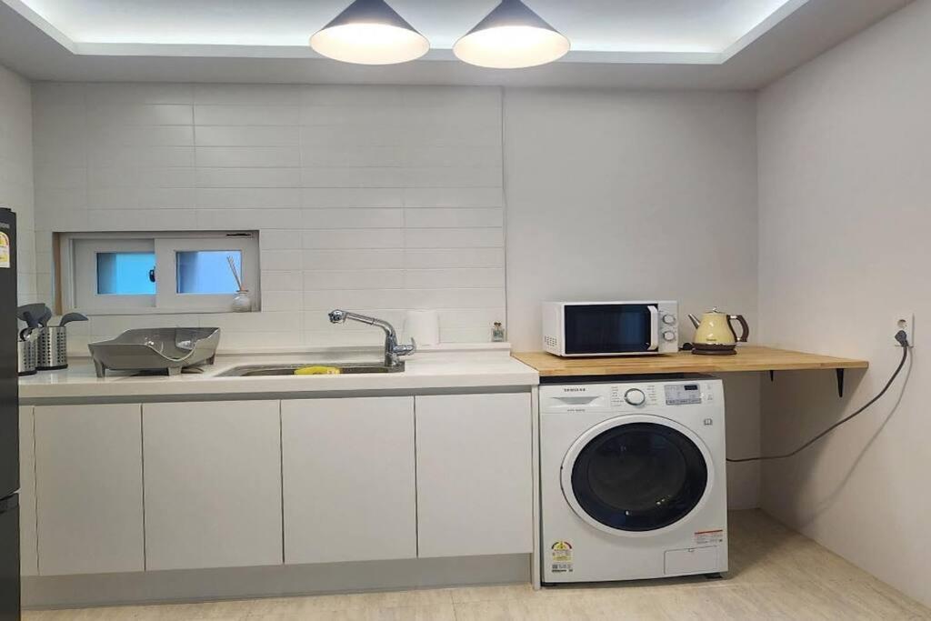 C5 White Linen House Seoul