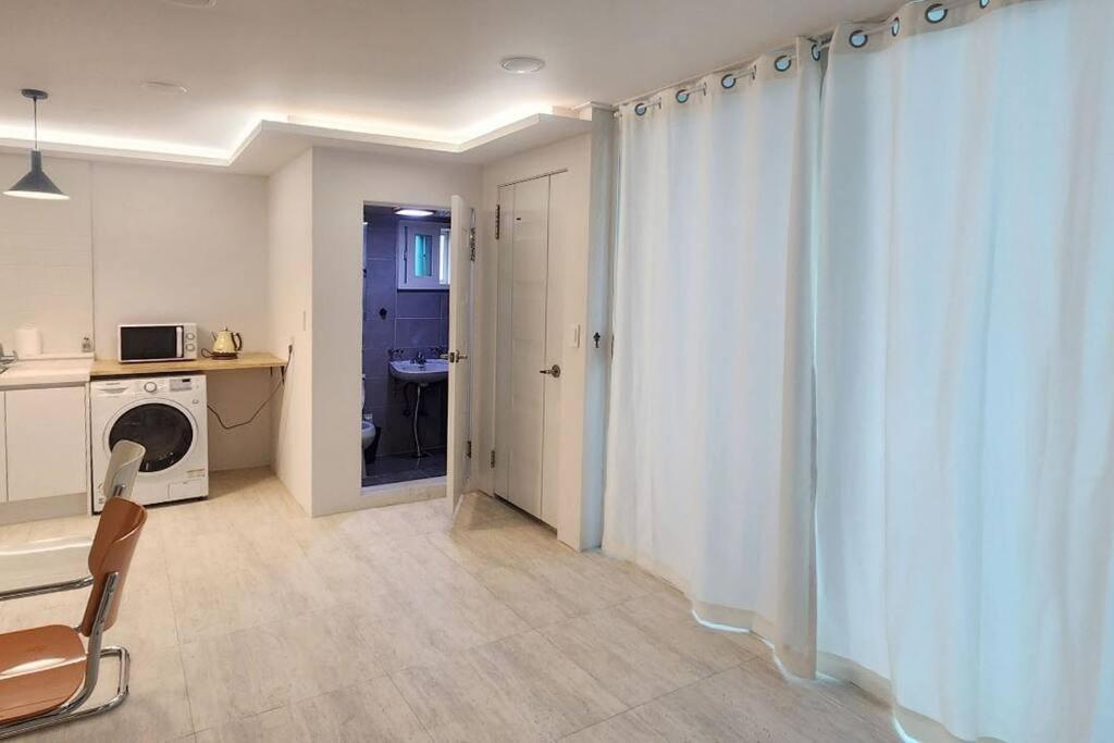 C5 White Linen House Seoul