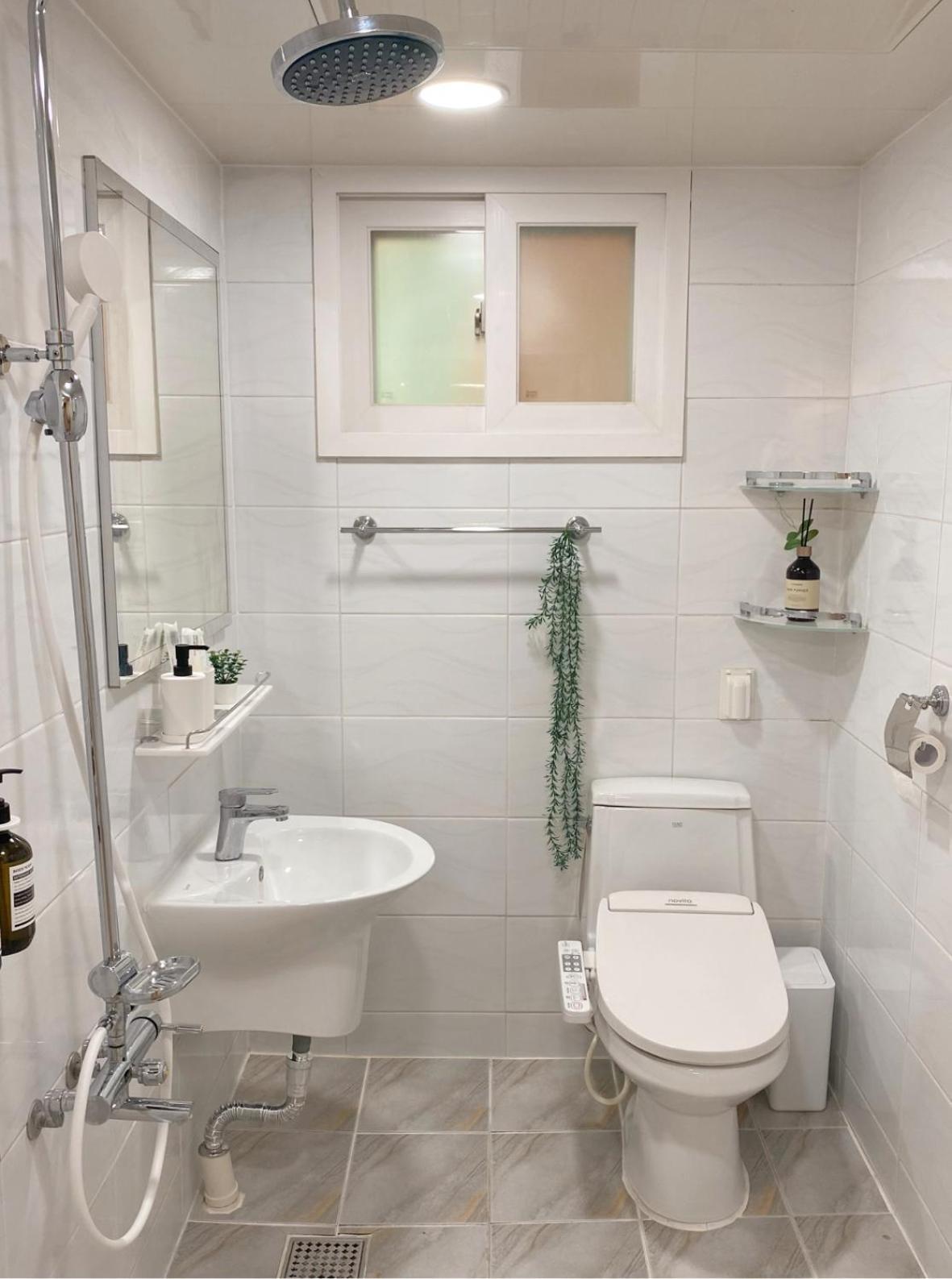 Apartment In Here Wangsimni *