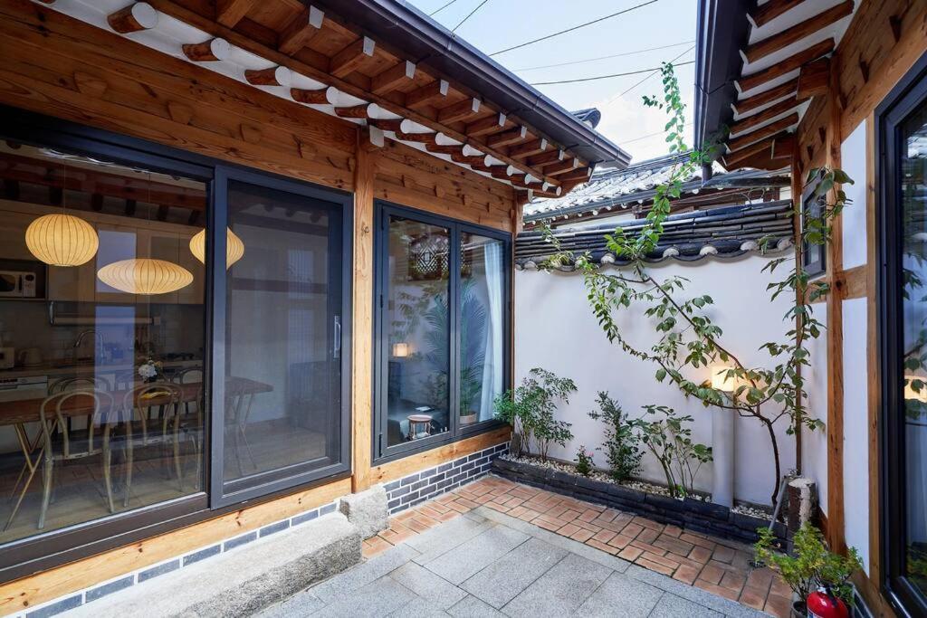 Jay Hanok ㅡ 3br 3bath ㅡ 8min From Anguk Stn Holiday home