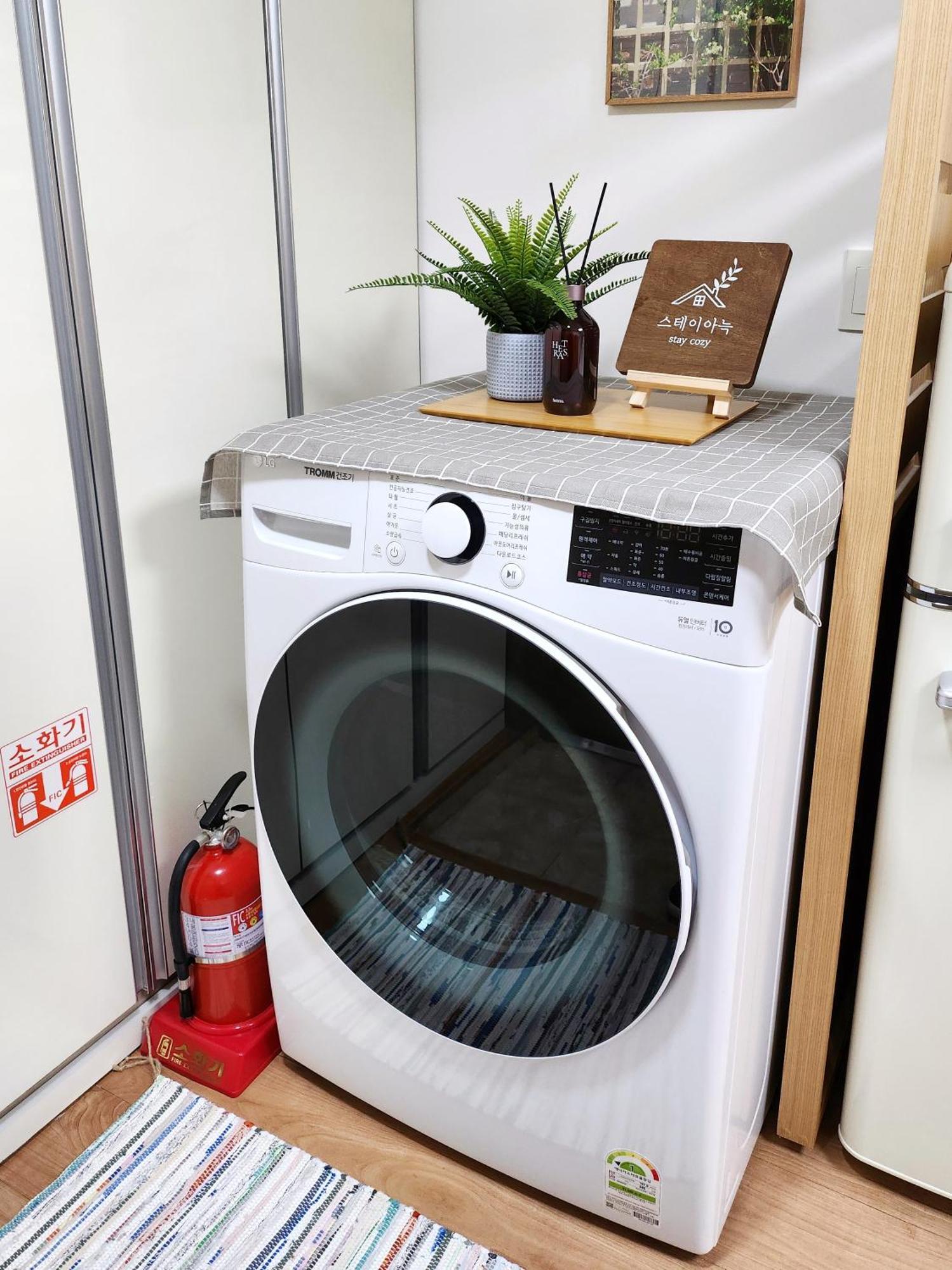 Stay Cozy Gangnam Style Trip, 3Min To Subway, Calm & Chic Home * Seoul