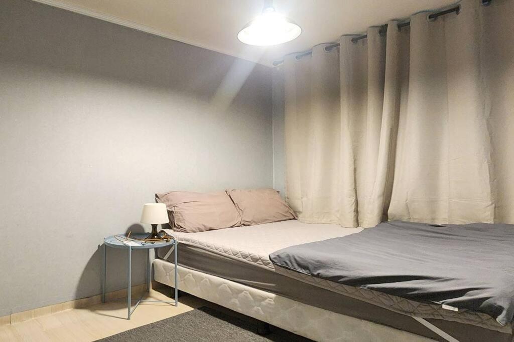 Apartment Z-1 The Art House #yeontral Park #5min To Hongdae Stn