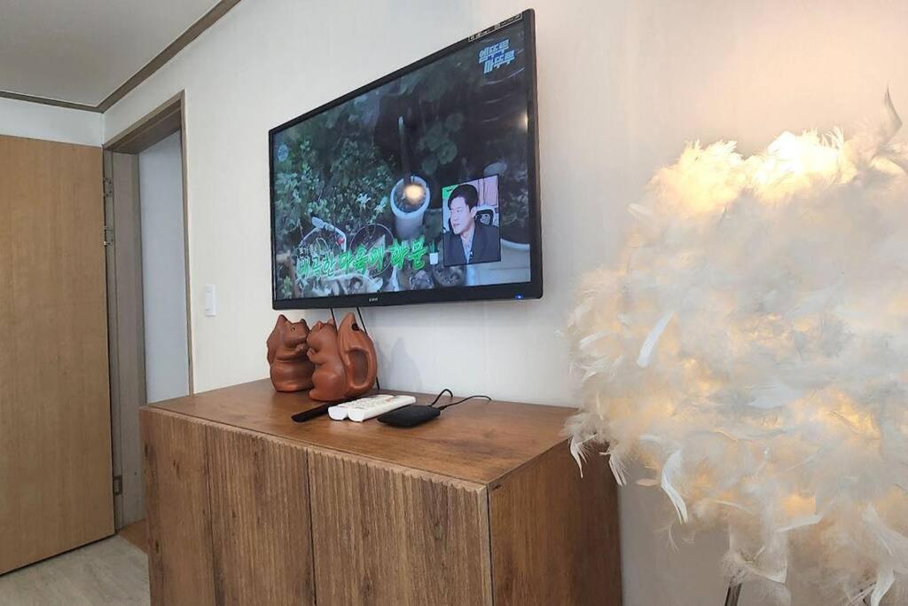 Apartment C-1 White Linen House,3br Seoul